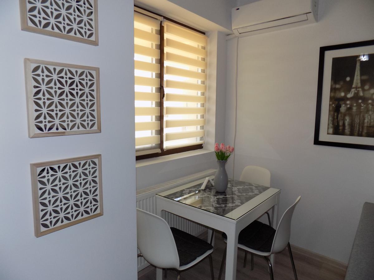 Rivera Apartments-Palasmall ยาช ภายนอก รูปภาพ