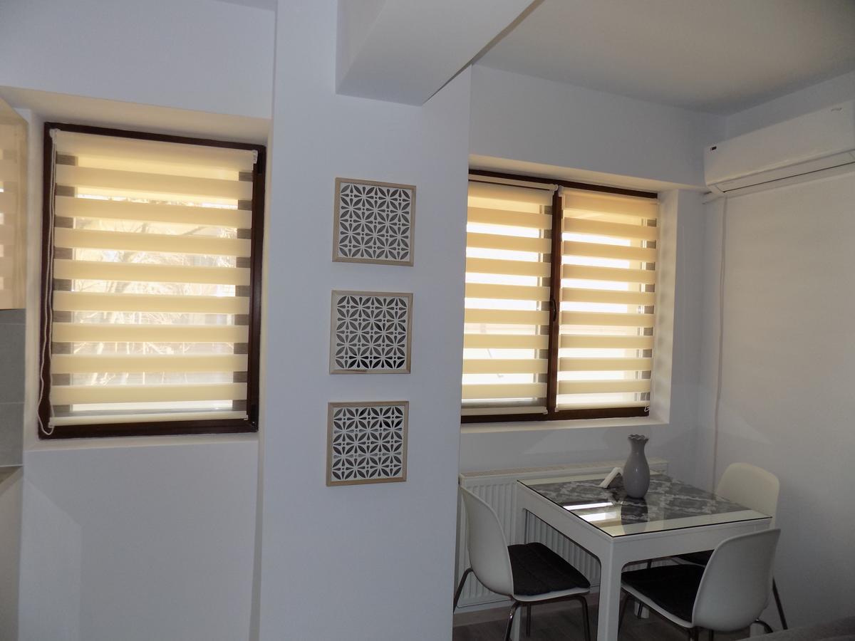 Rivera Apartments-Palasmall ยาช ภายนอก รูปภาพ