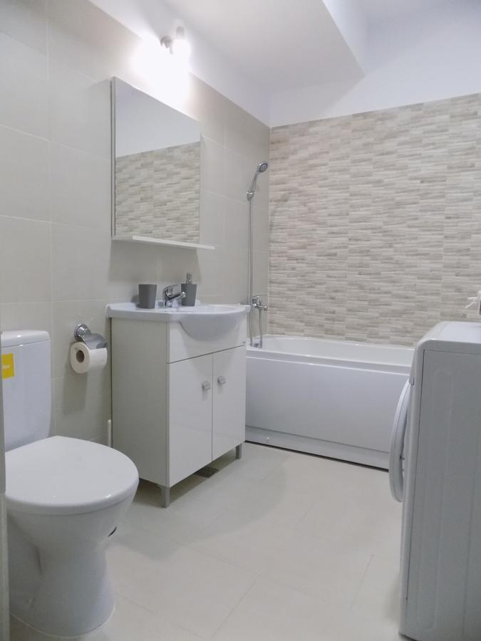 Rivera Apartments-Palasmall ยาช ภายนอก รูปภาพ